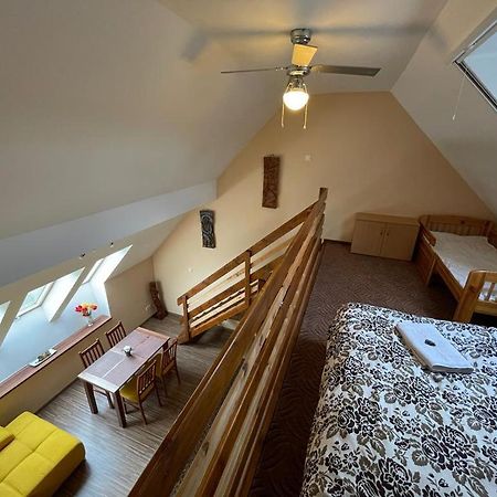 Gyulai Brill Apartman Екстер'єр фото