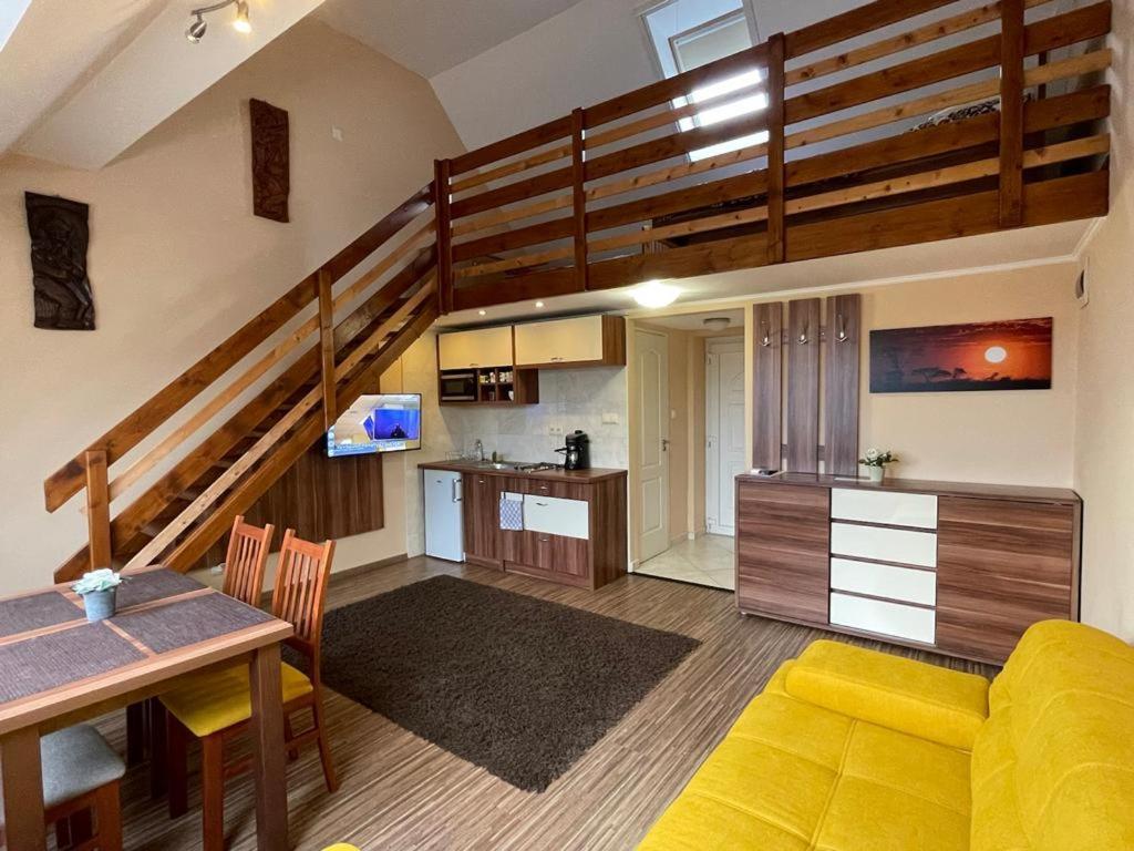 Gyulai Brill Apartman Екстер'єр фото