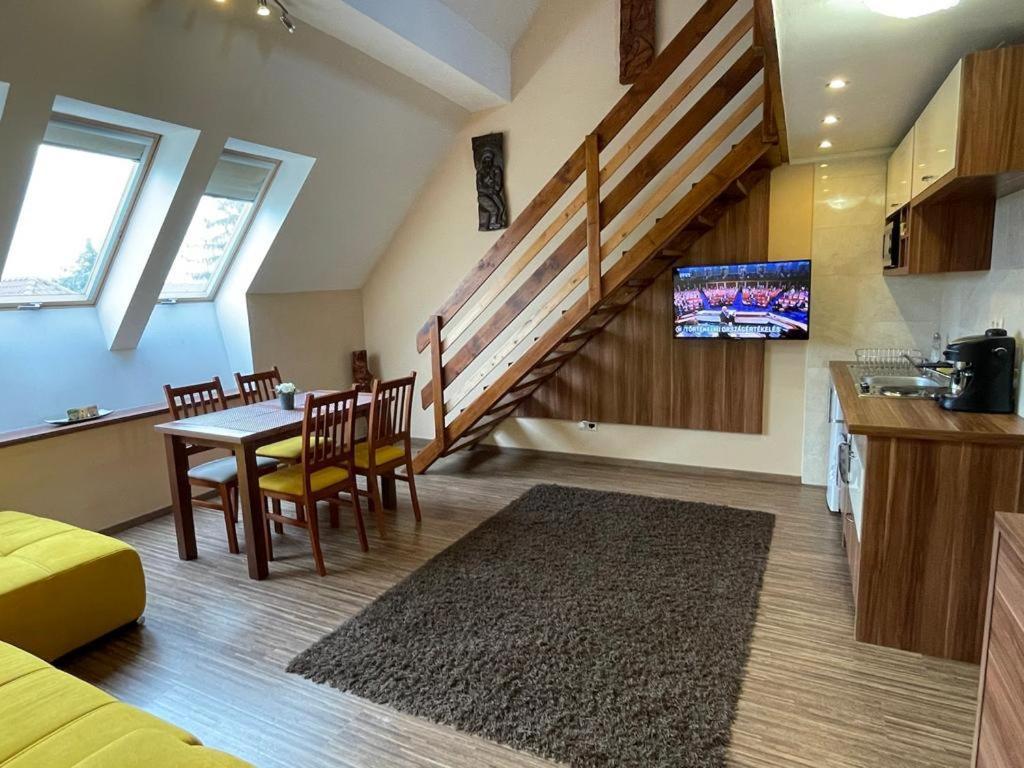 Gyulai Brill Apartman Екстер'єр фото
