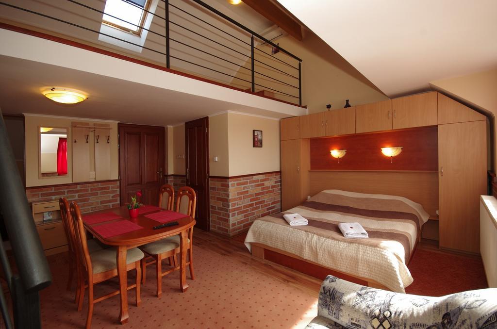 Gyulai Brill Apartman Екстер'єр фото