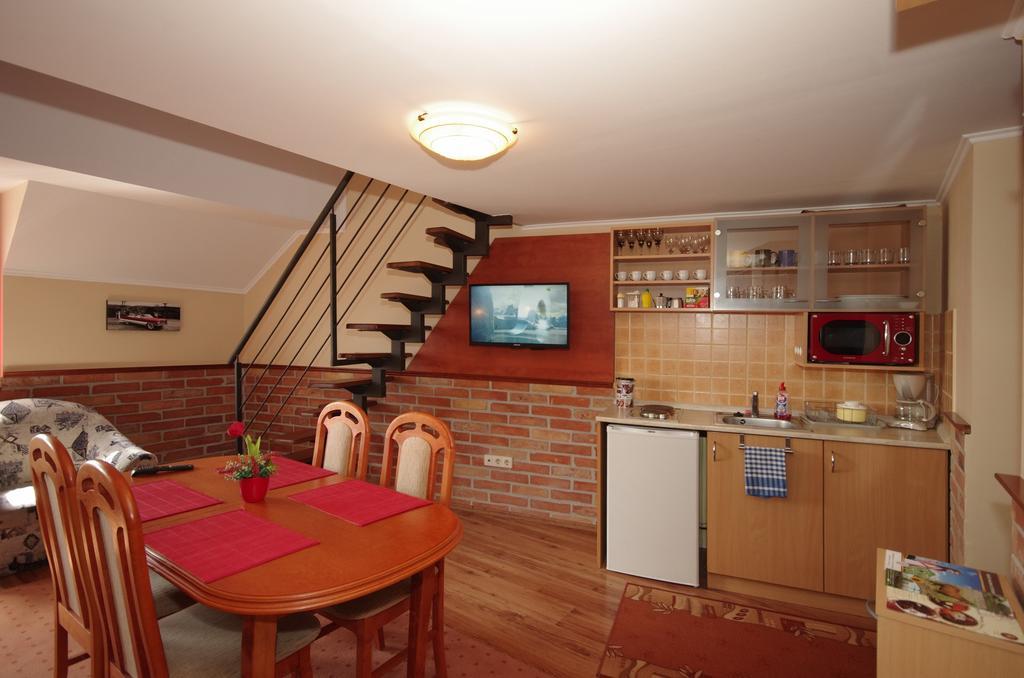 Gyulai Brill Apartman Екстер'єр фото